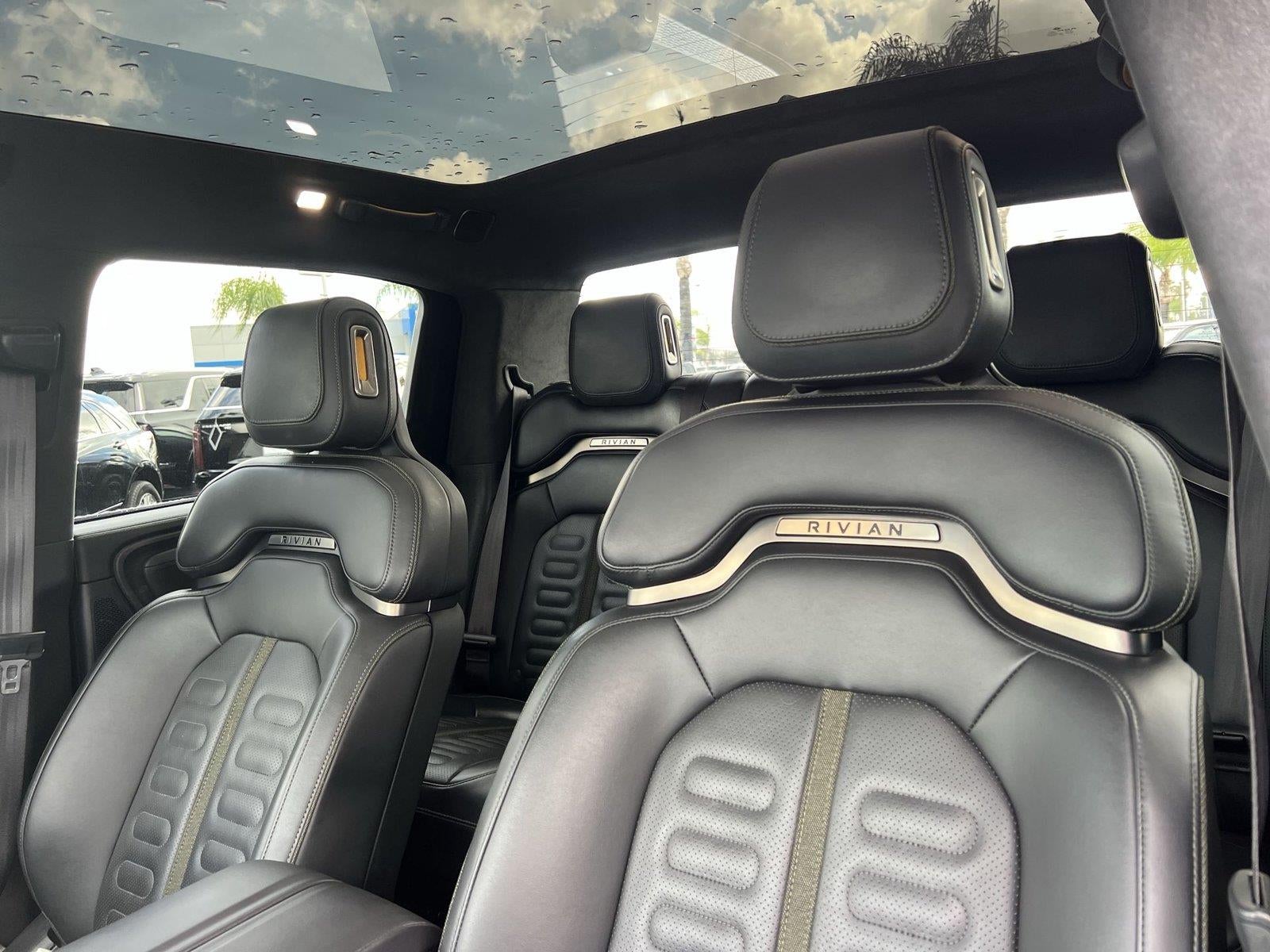 2023 RIVIAN R1T Adventure