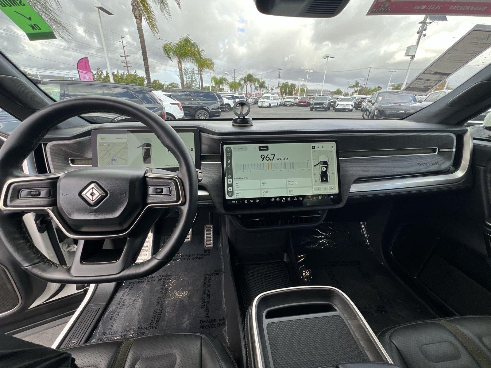 2023 RIVIAN R1T Adventure