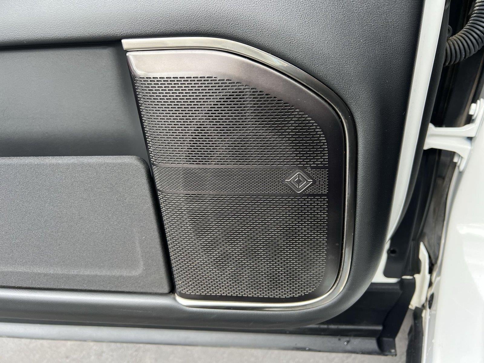2023 RIVIAN R1T Adventure