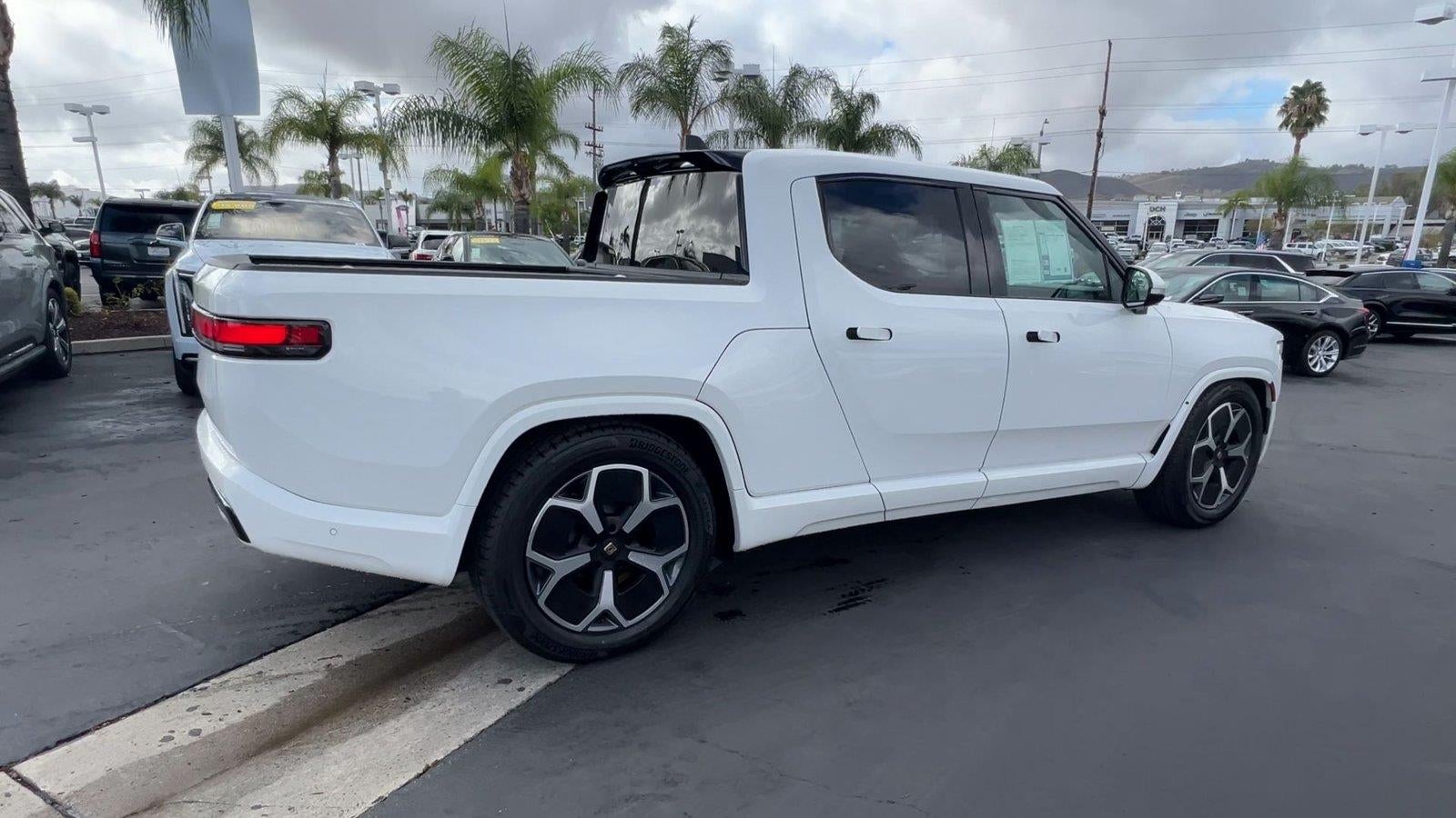 2023 RIVIAN R1T Adventure