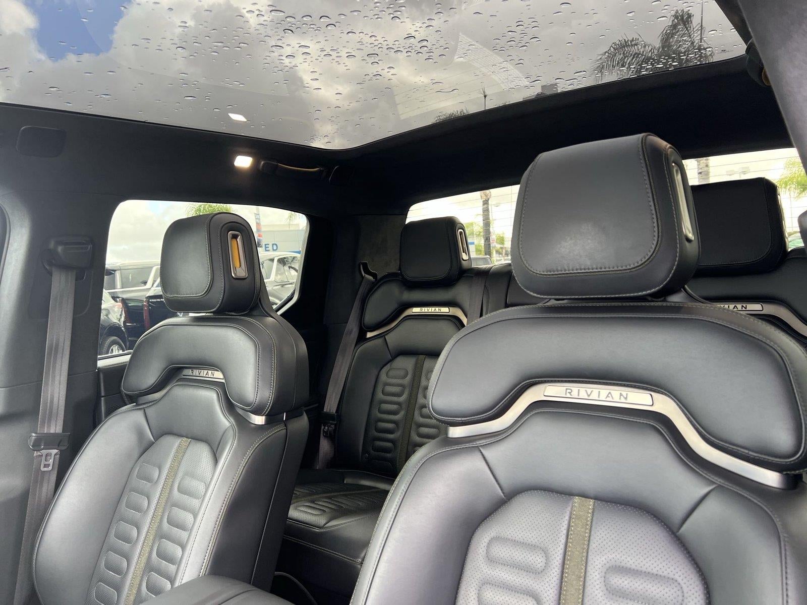 2023 RIVIAN R1T Adventure