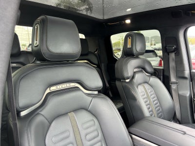 2023 RIVIAN R1T Adventure