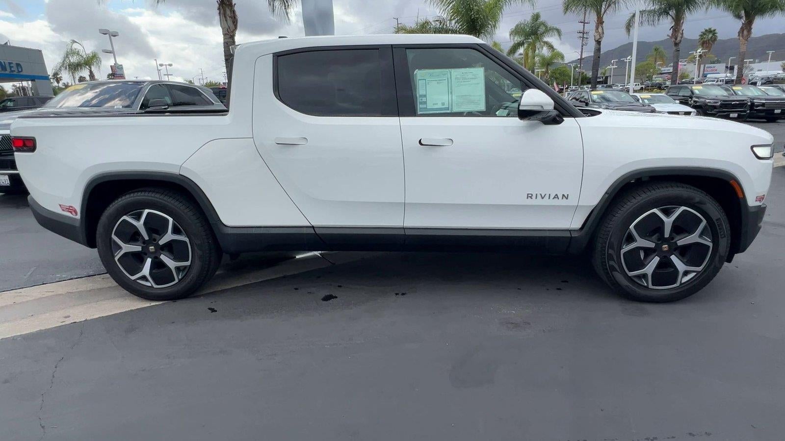 2023 RIVIAN R1T Adventure