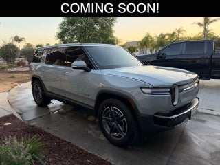 2025 RIVIAN R1S Adventure