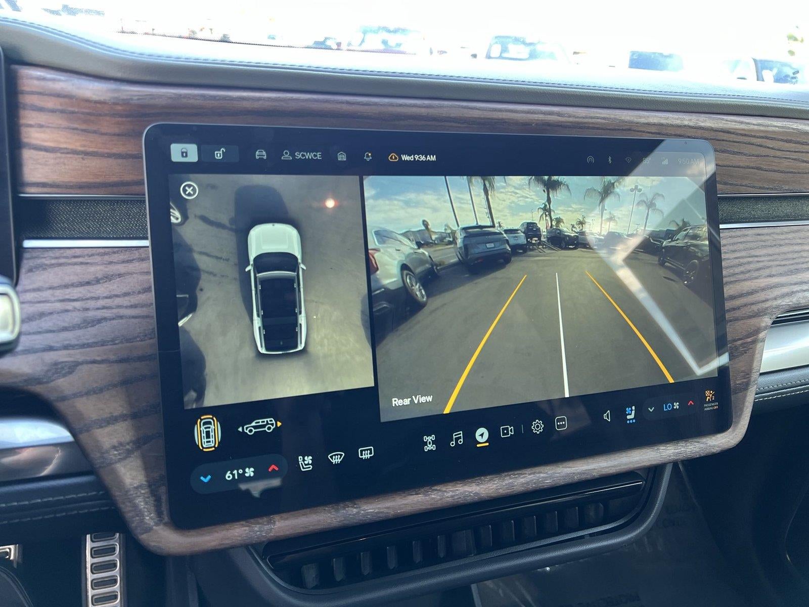 2024 RIVIAN R1S Adventure