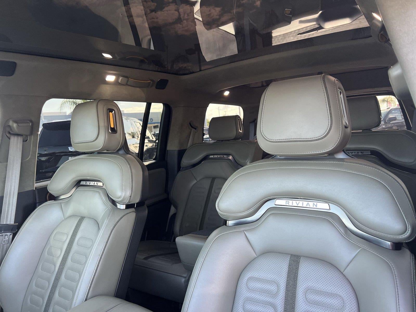 2024 RIVIAN R1S Adventure