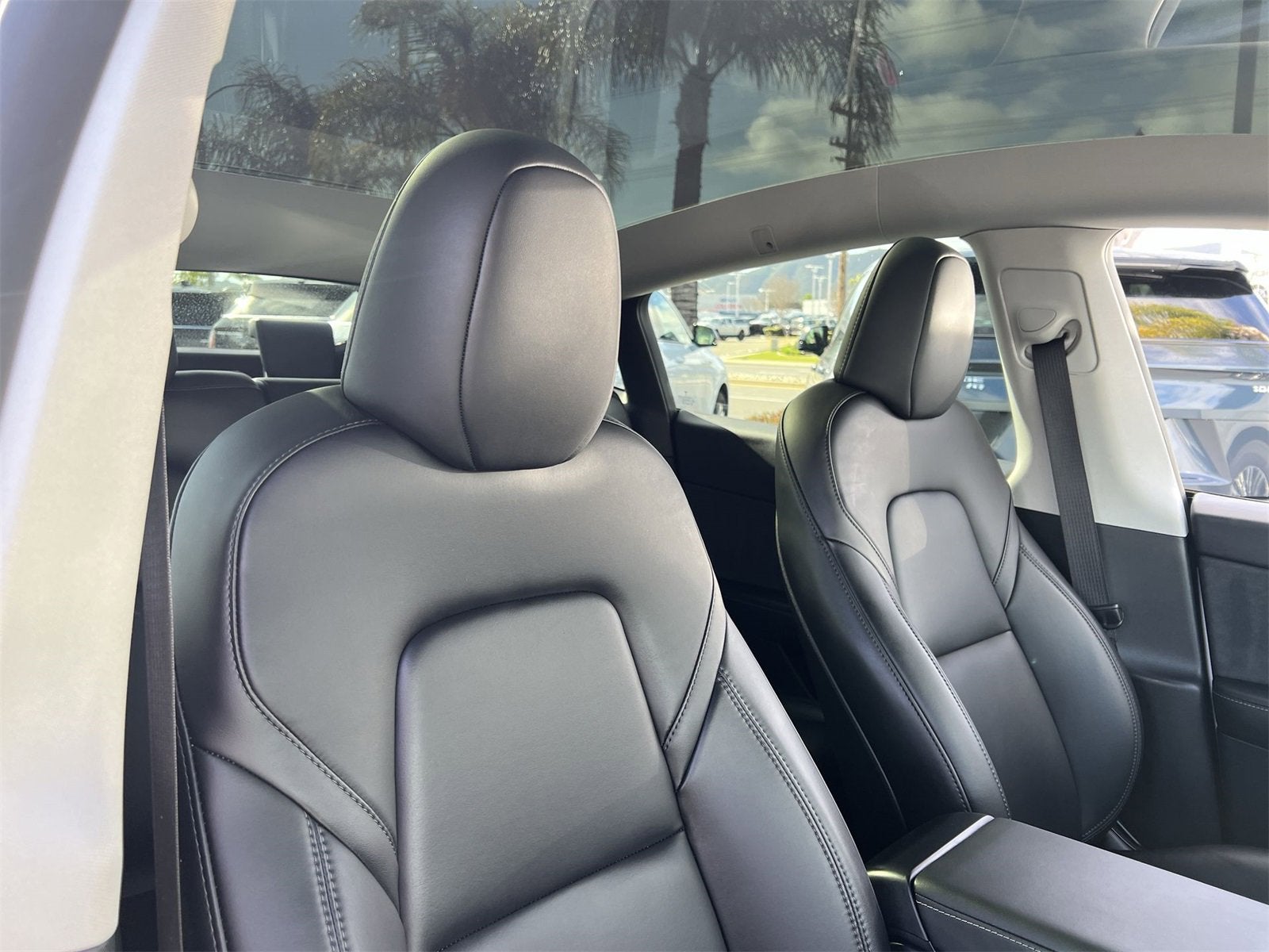 2025 Tesla Model Y Long Range