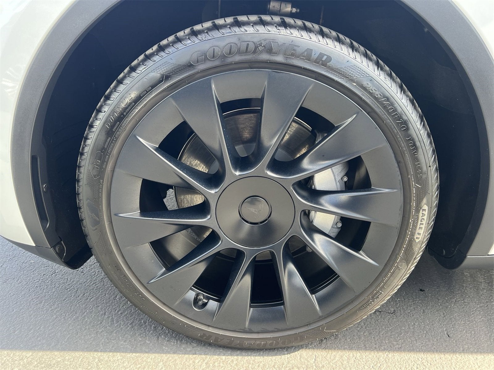 2025 Tesla Model Y Long Range