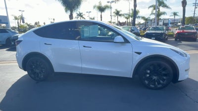 2025 Tesla Model Y Long Range