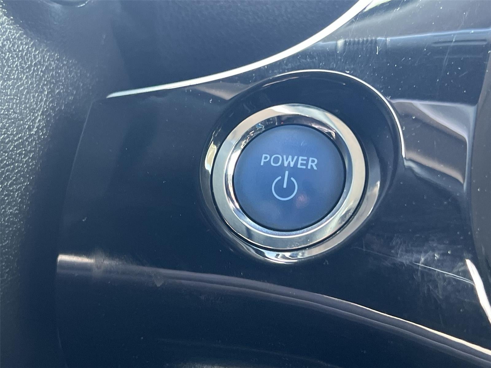 2022 Toyota Prius L Eco