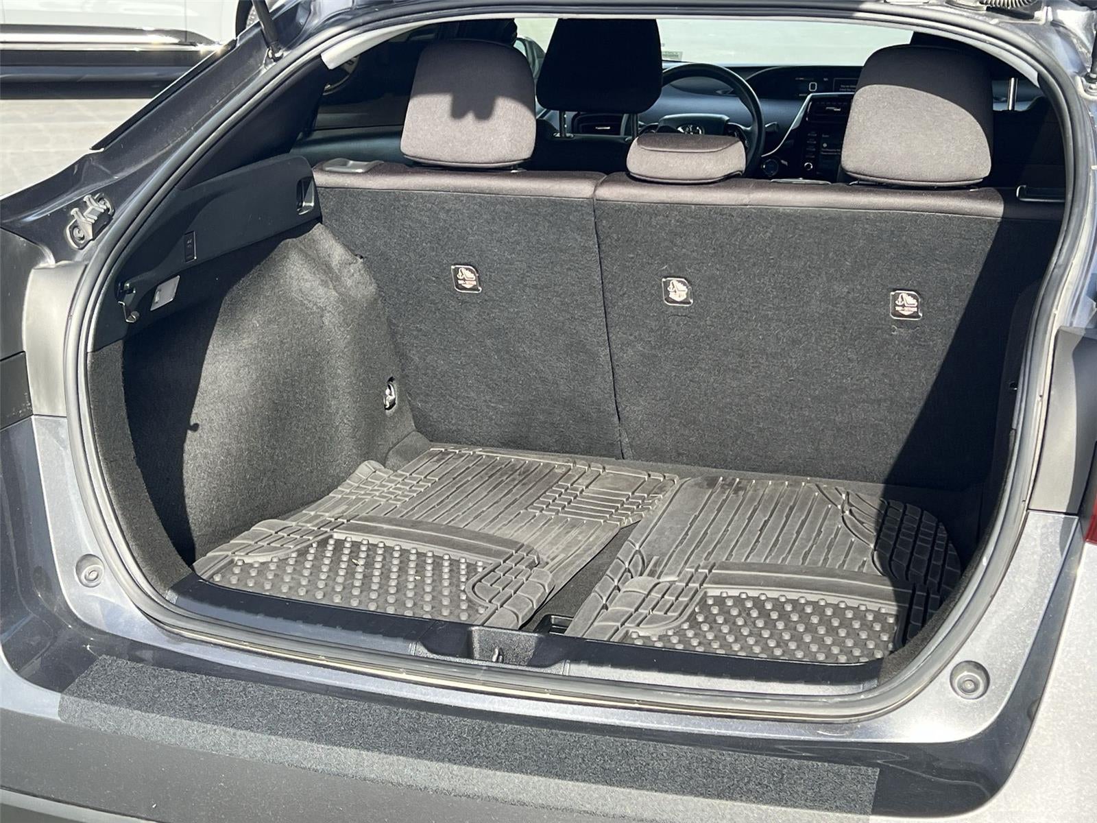 2022 Toyota Prius L Eco