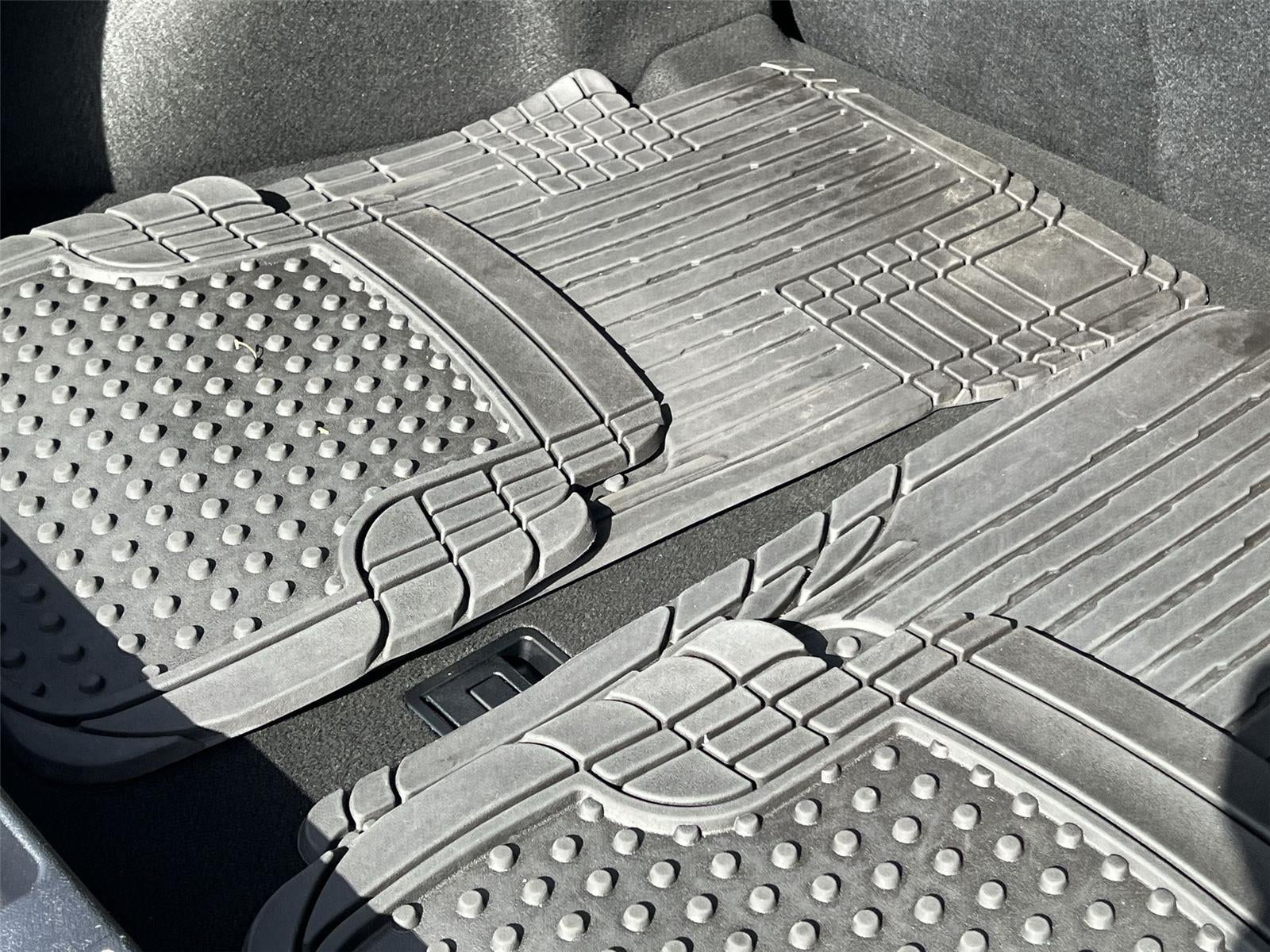 2022 Toyota Prius L Eco