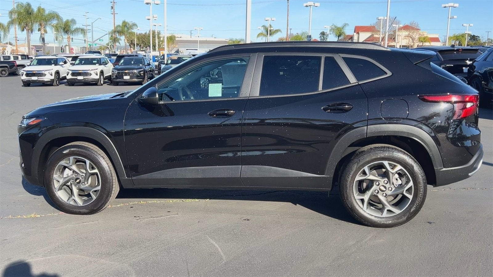 2025 Chevrolet Trax LT