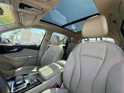2019 Audi Q7 55 SE Premium