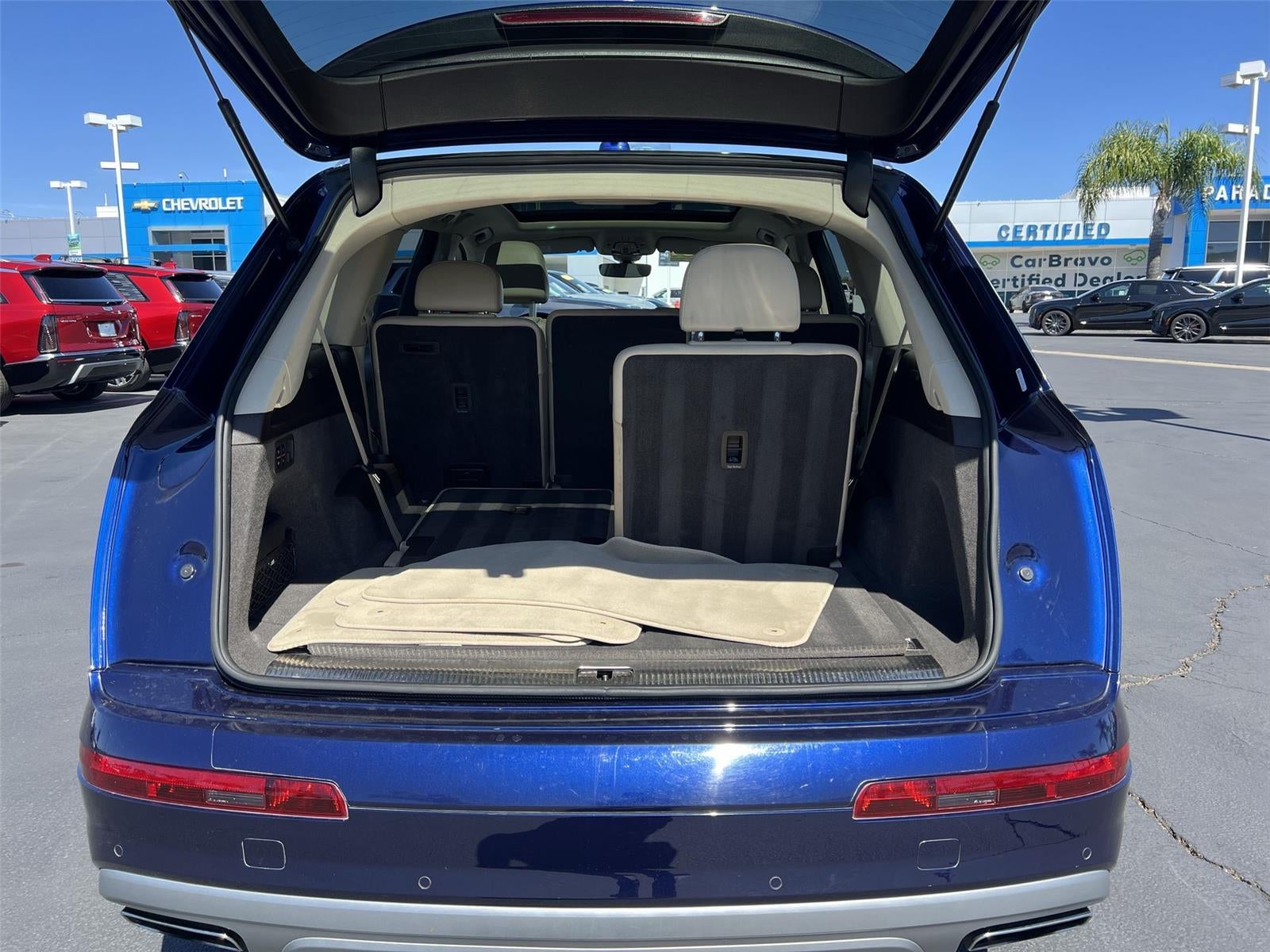 2019 Audi Q7 55 SE Premium