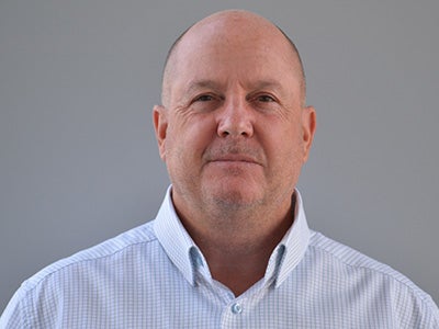 DEREK DE LA GARRIGUE